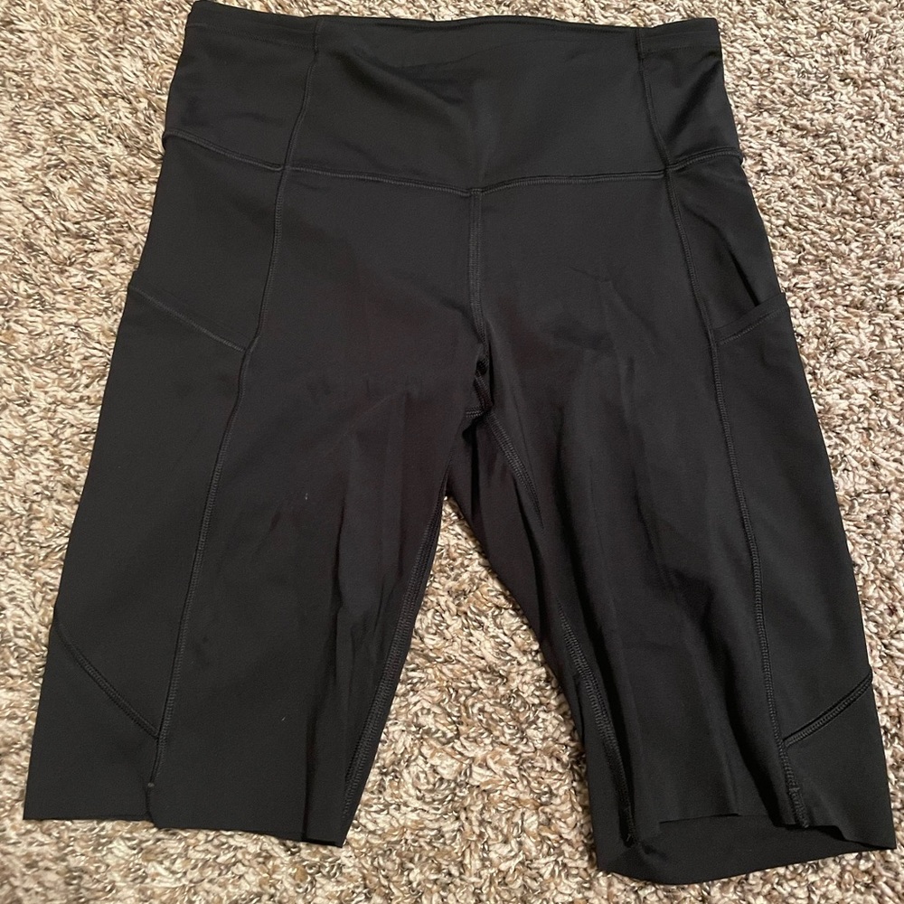 EUC Lululemon Fast and Free high rise 8” shorts